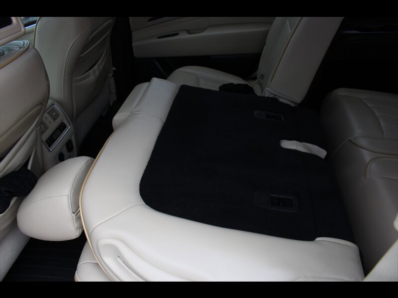 Used 2015 INFINITI QX60 Luxe w/ Premium Plus Package AWD/4WD image 36