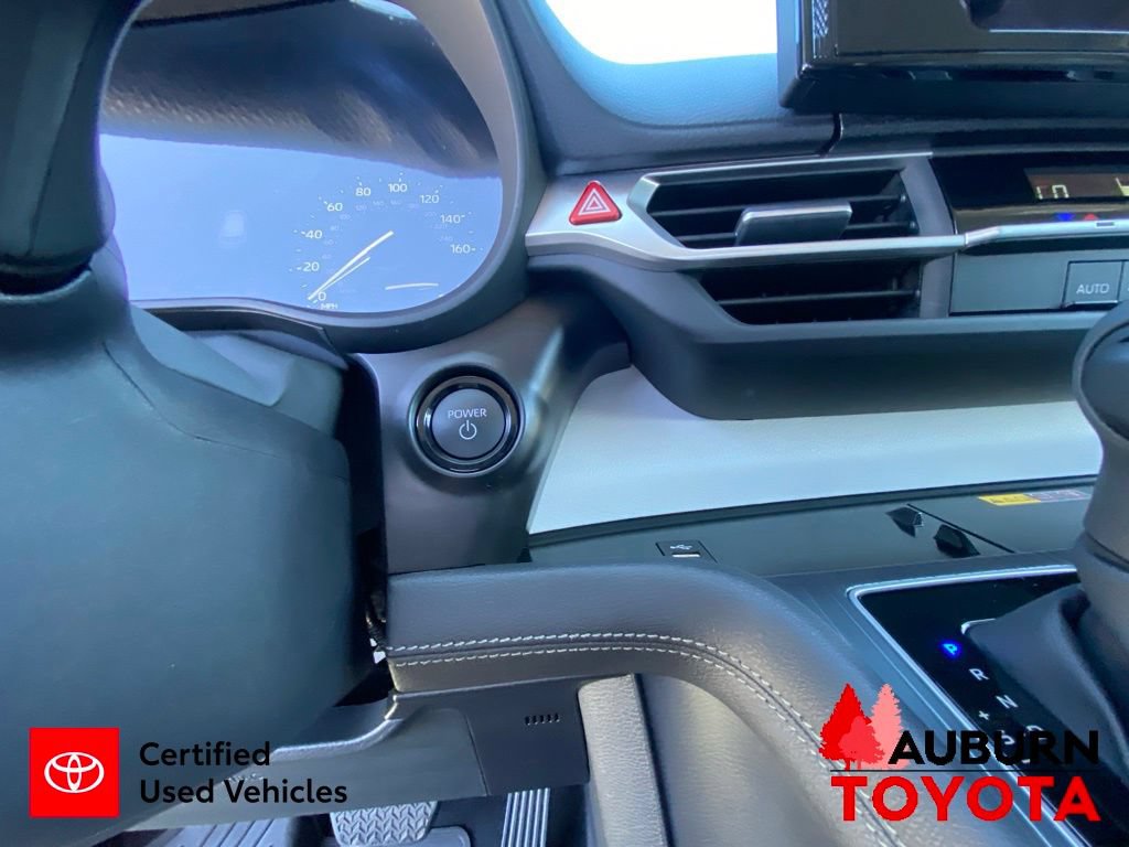 Certified 2026 Toyota Sienna LE FWD image 44