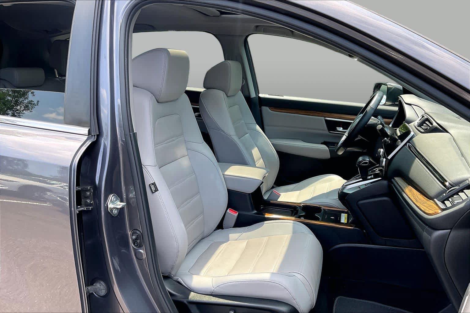 Used 2020 Honda CR-V Touring image 8