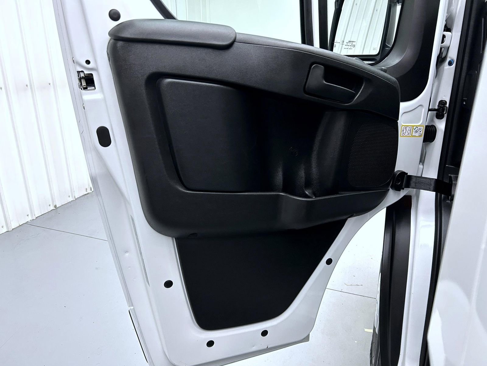Used 2025 RAM ProMaster 2500 w/ Convenience Group FWD image 10