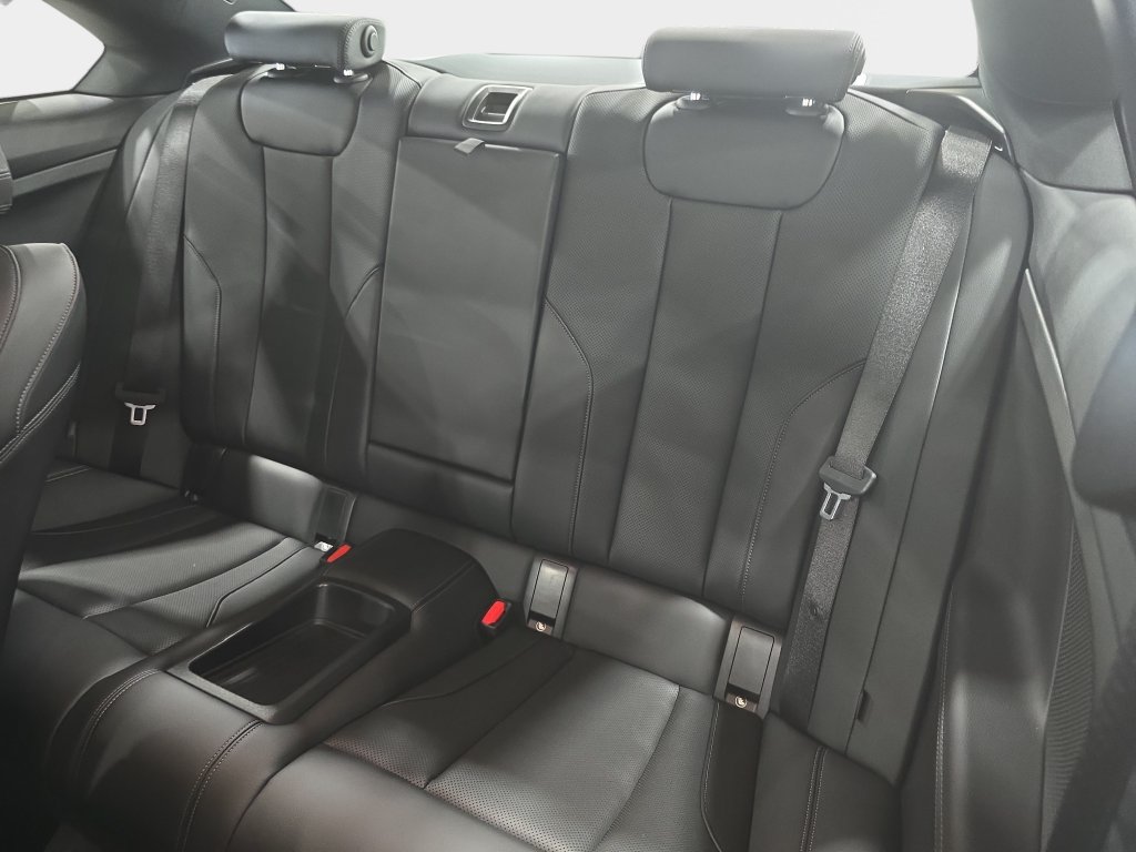 Certified 2026 BMW 230i Coupe w/ Convenience Package RWD image 21
