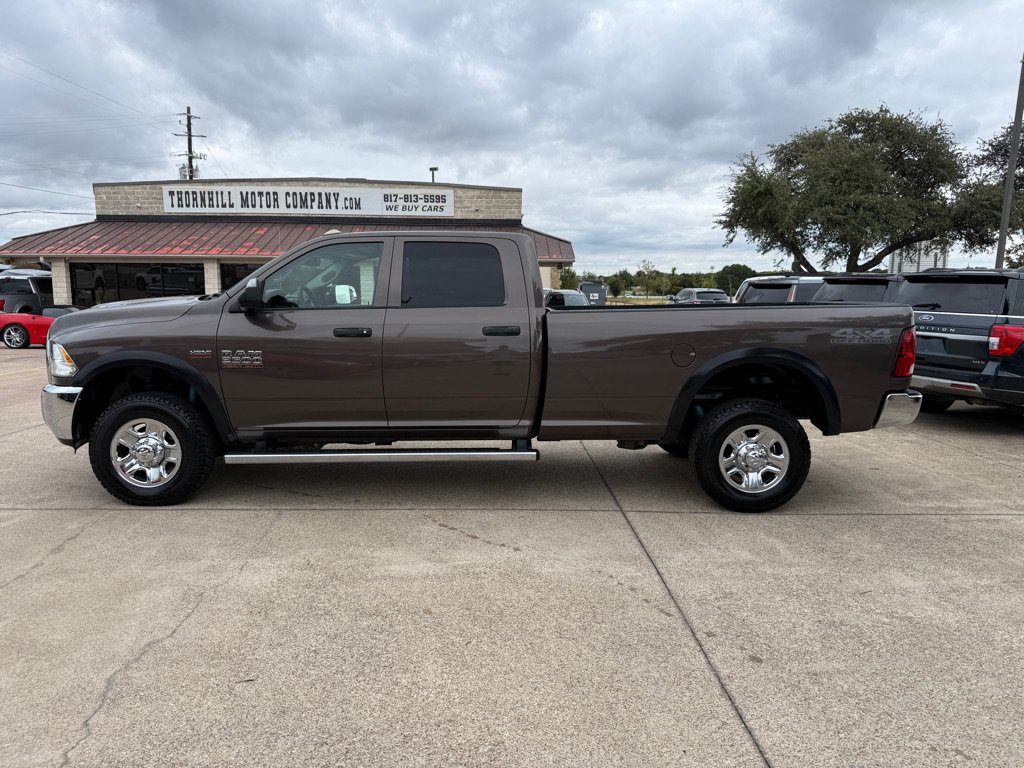 Used 2018 RAM 2500 Tradesman w/ Chrome Appearance Group AWD/4WD image 4