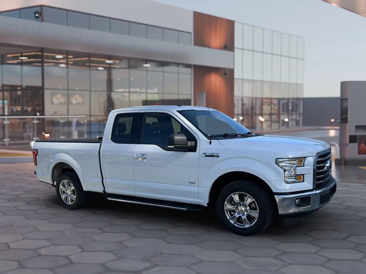 Used 2017 Ford F150 XLT w/ Equipment Group 301A Mid RWD image 17