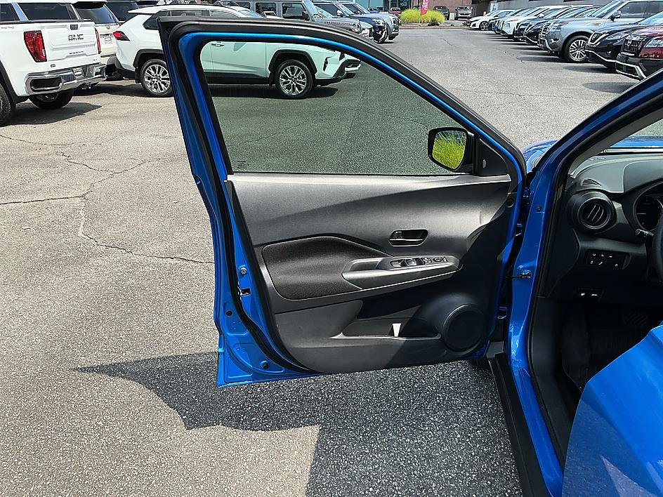Used 2025 Nissan Kicks Play S FWD image 11