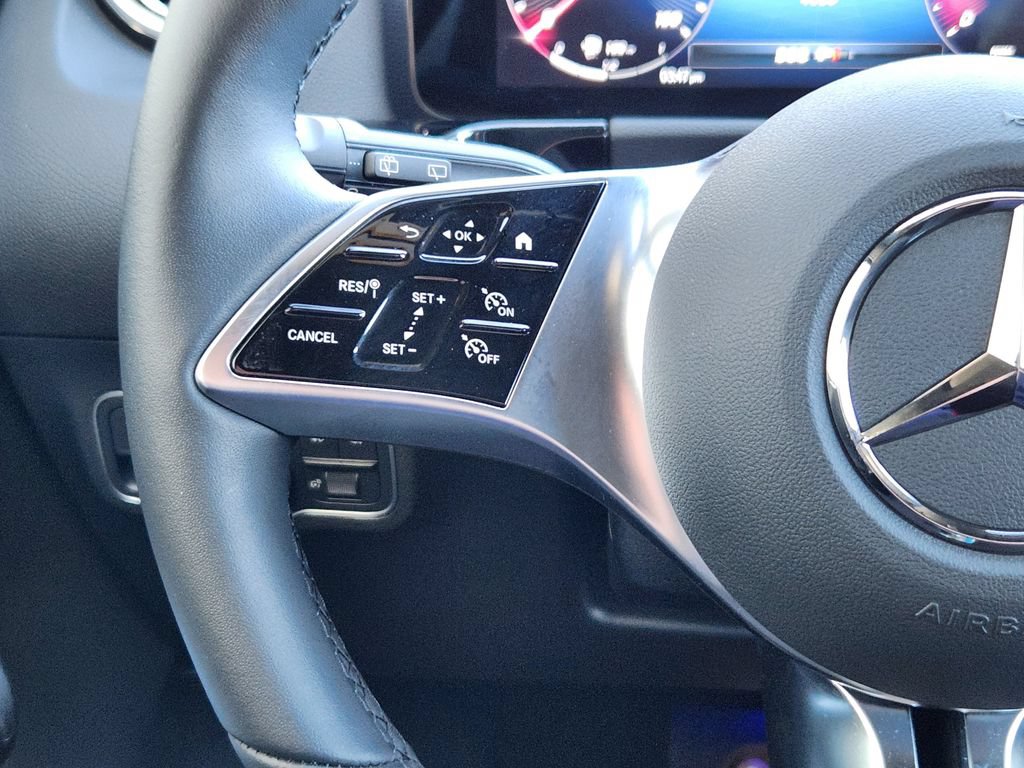 Used 2025 Mercedes-Benz GLA 250 4MATIC image 18