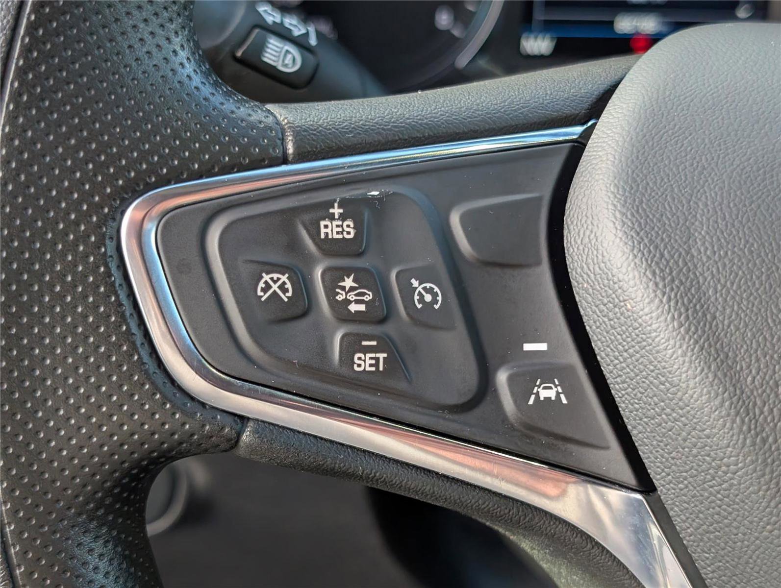 Used 2024 Chevrolet Equinox LT image 20