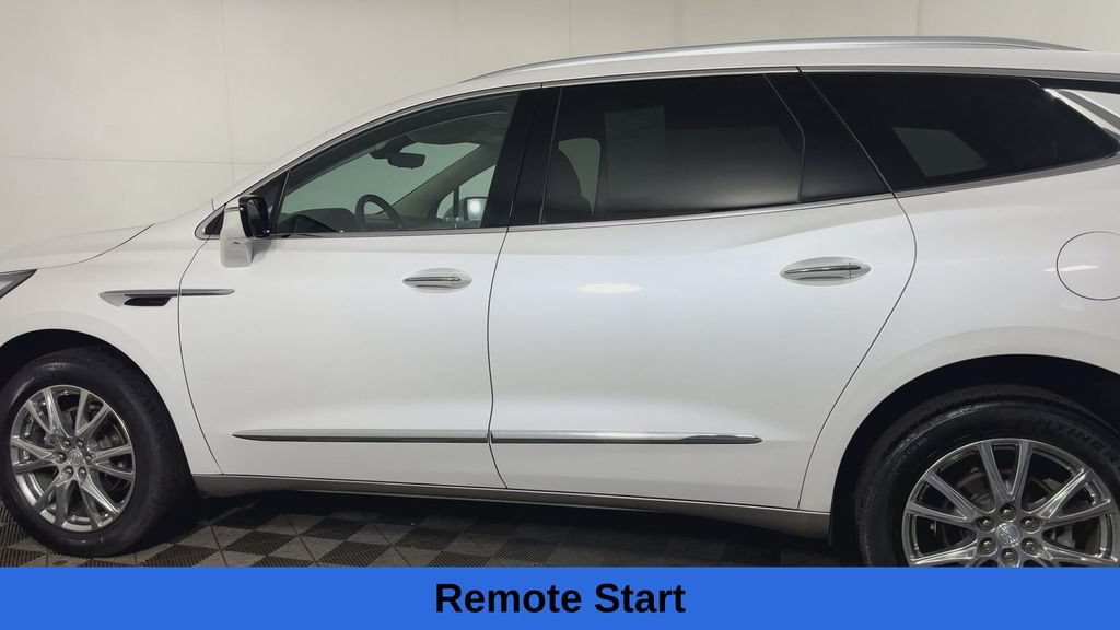 Used 2022 Buick Enclave Premium w/ Surround and Sites Package AWD/4WD image 9