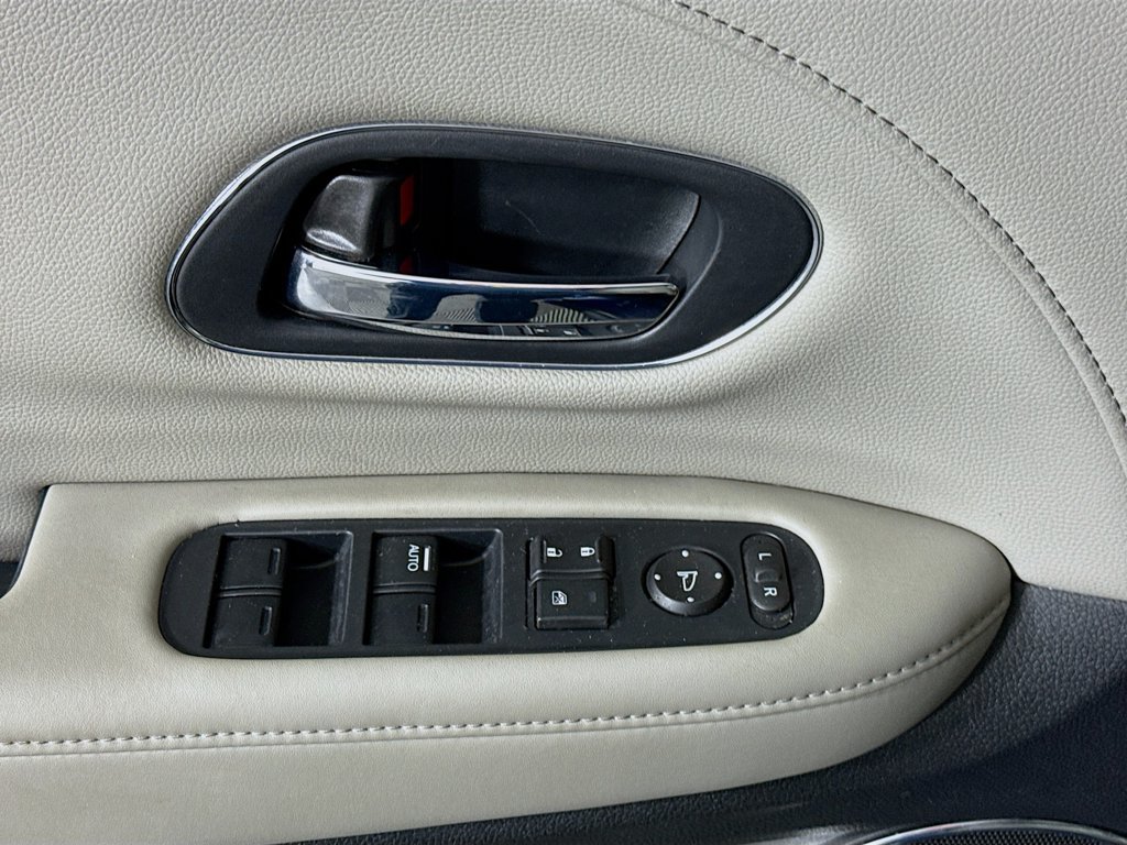 Used 2016 Honda HR-V EX-L image 23
