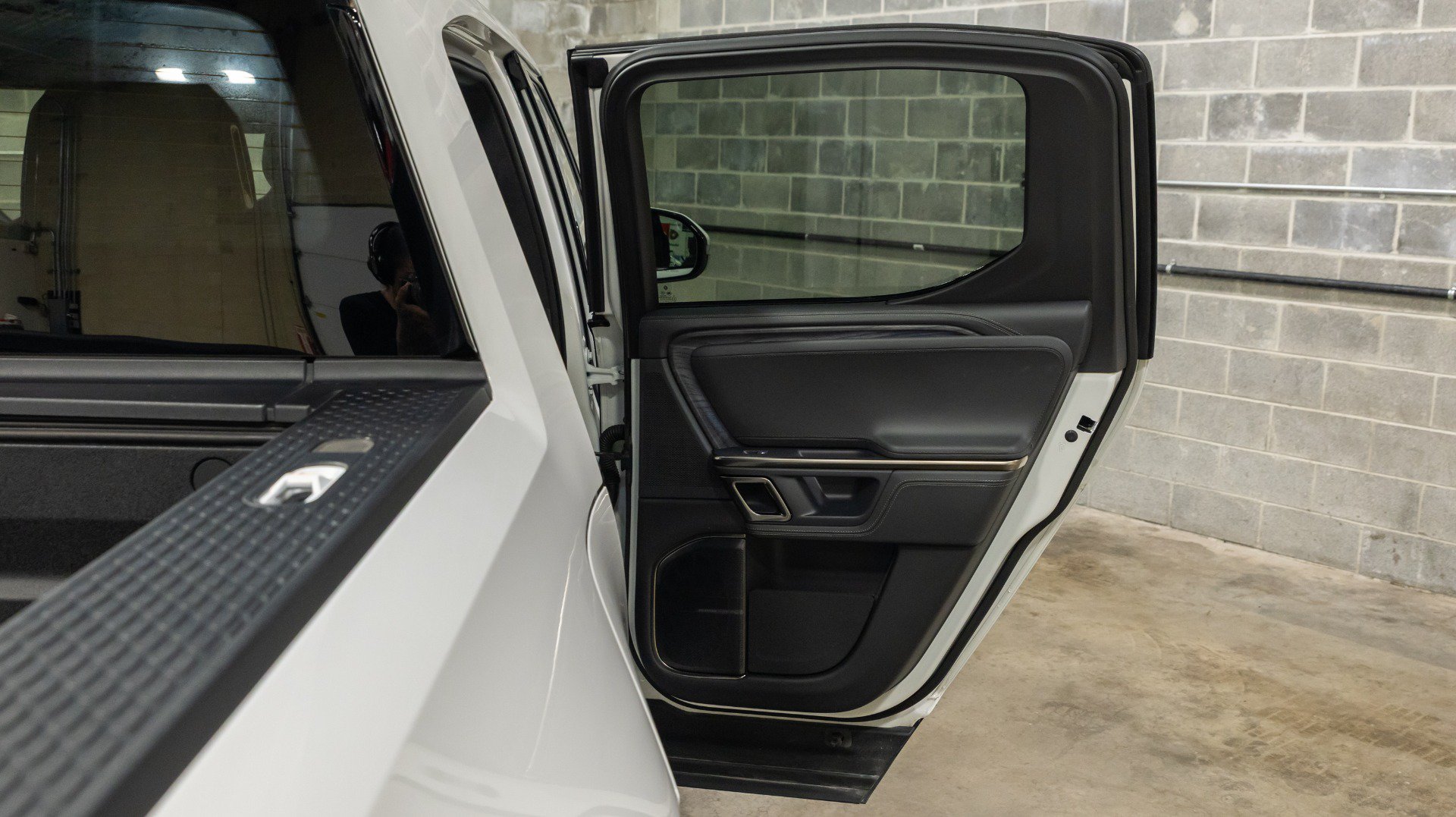 Used 2022 Rivian R1T Adventure AWD/4WD image 58