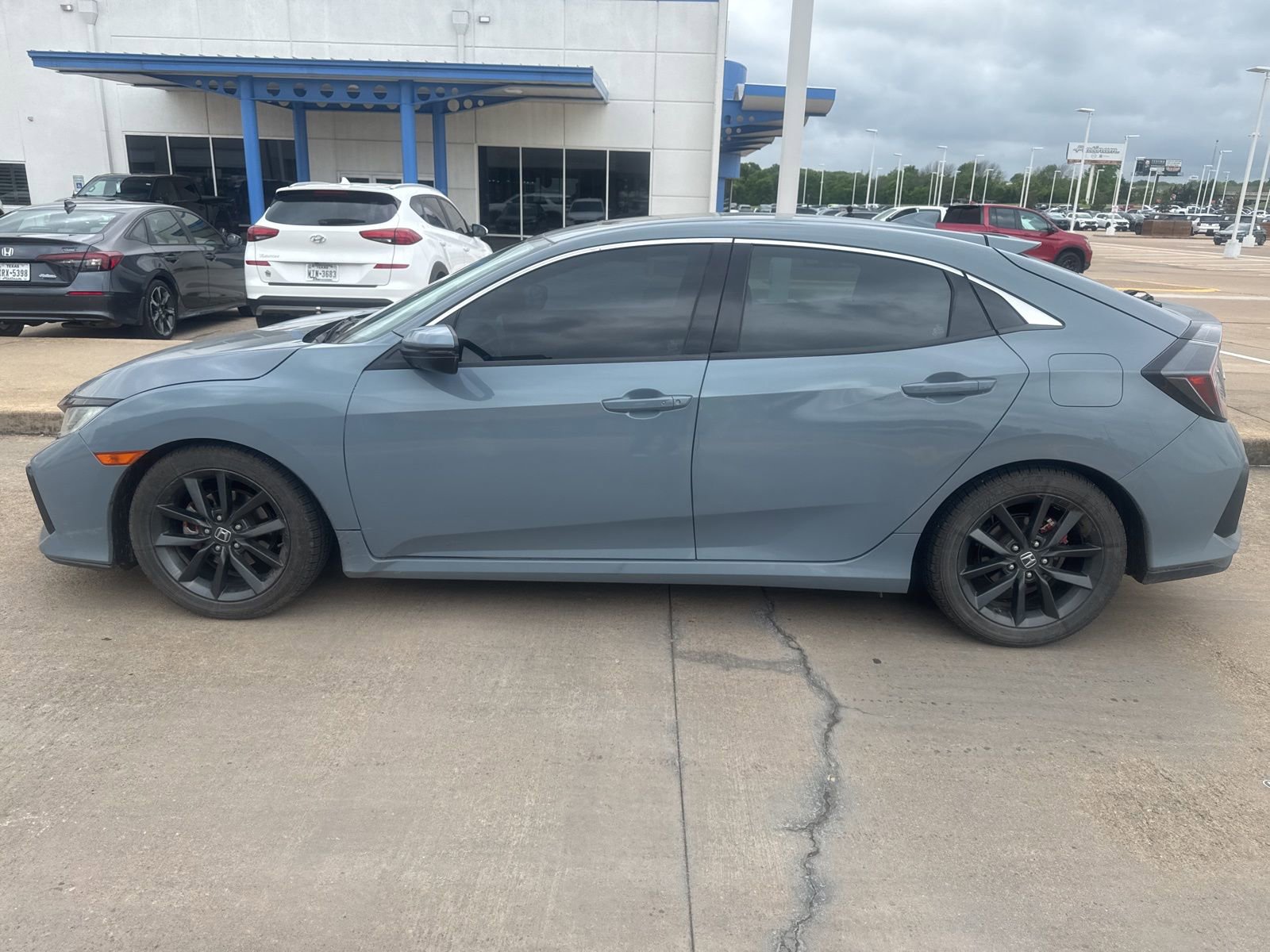 Used 2021 Honda Civic EX image 2