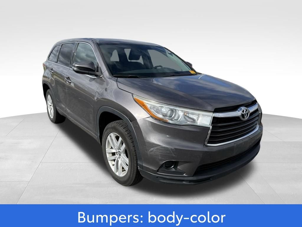 Used 2016 Toyota Highlander LE FWD image 5