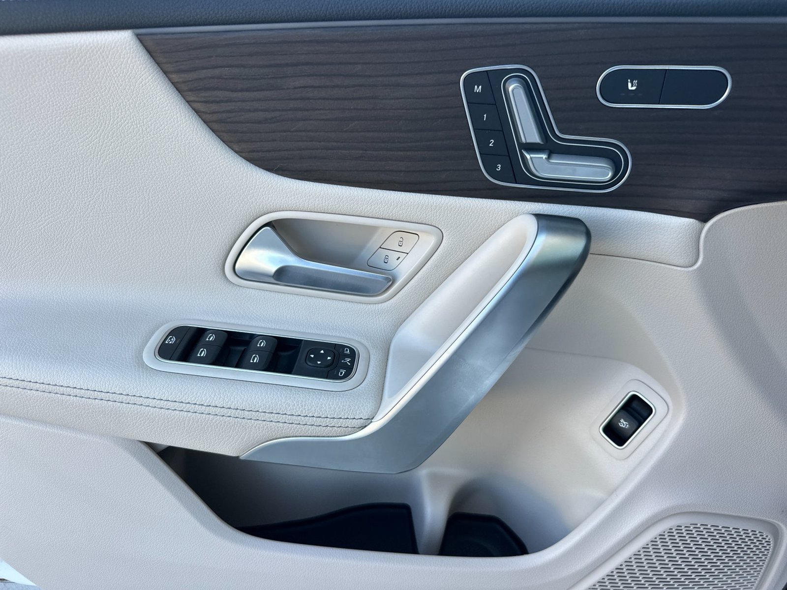 Certified 2026 Mercedes-Benz CLA 250 image 12