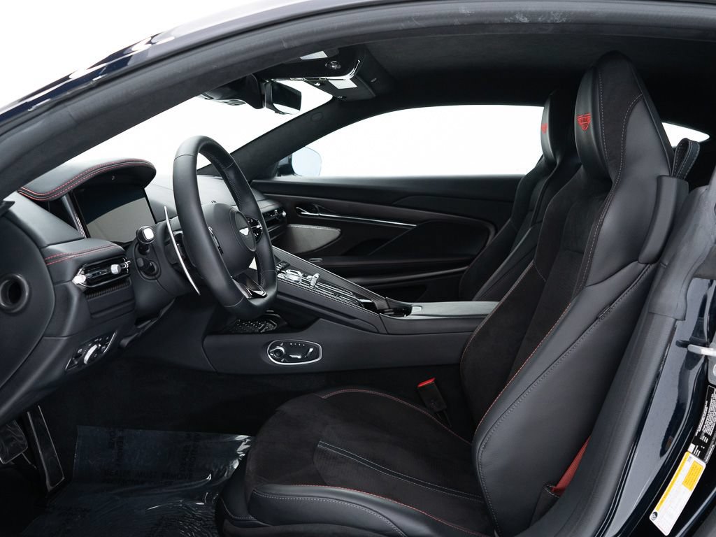 Used 2025 Aston Martin DB12 Coupe RWD image 15