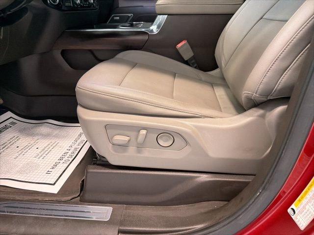 Used 2024 GMC Sierra 3500 SLT w/ SLT Premium Package image 18