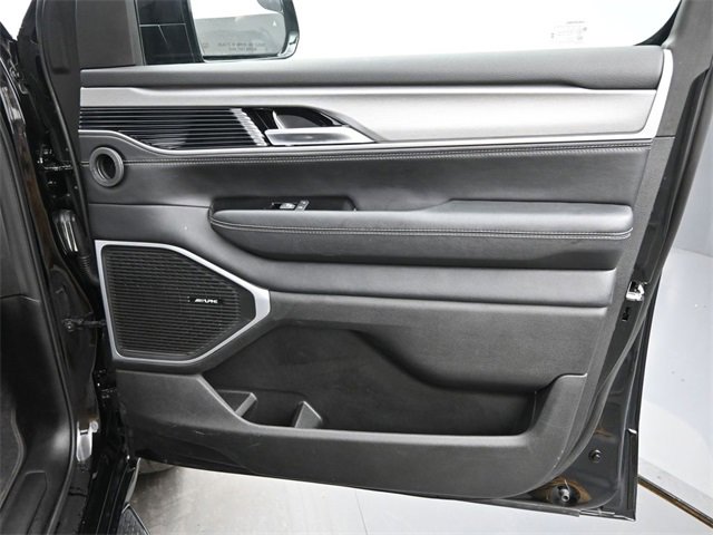 Used 2025 Jeep Wagoneer Series II image 22