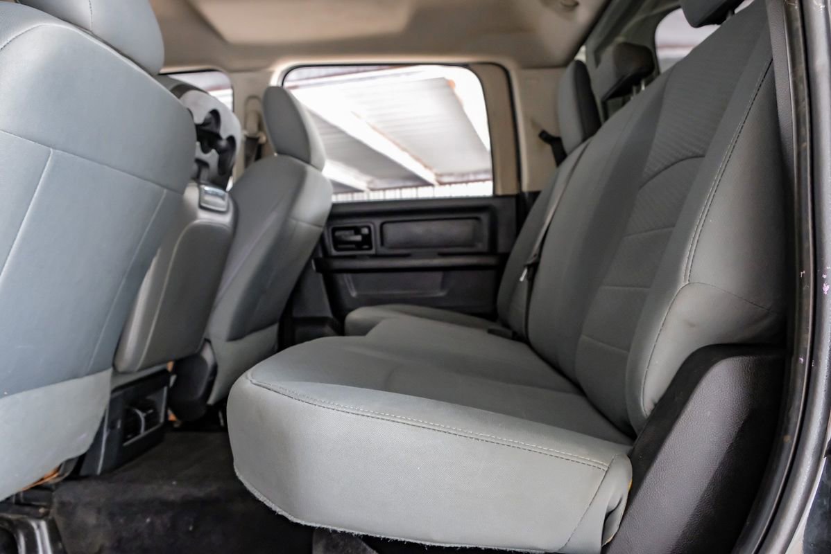 Used 2017 RAM 2500 Tradesman w/ Chrome Appearance Group image 37