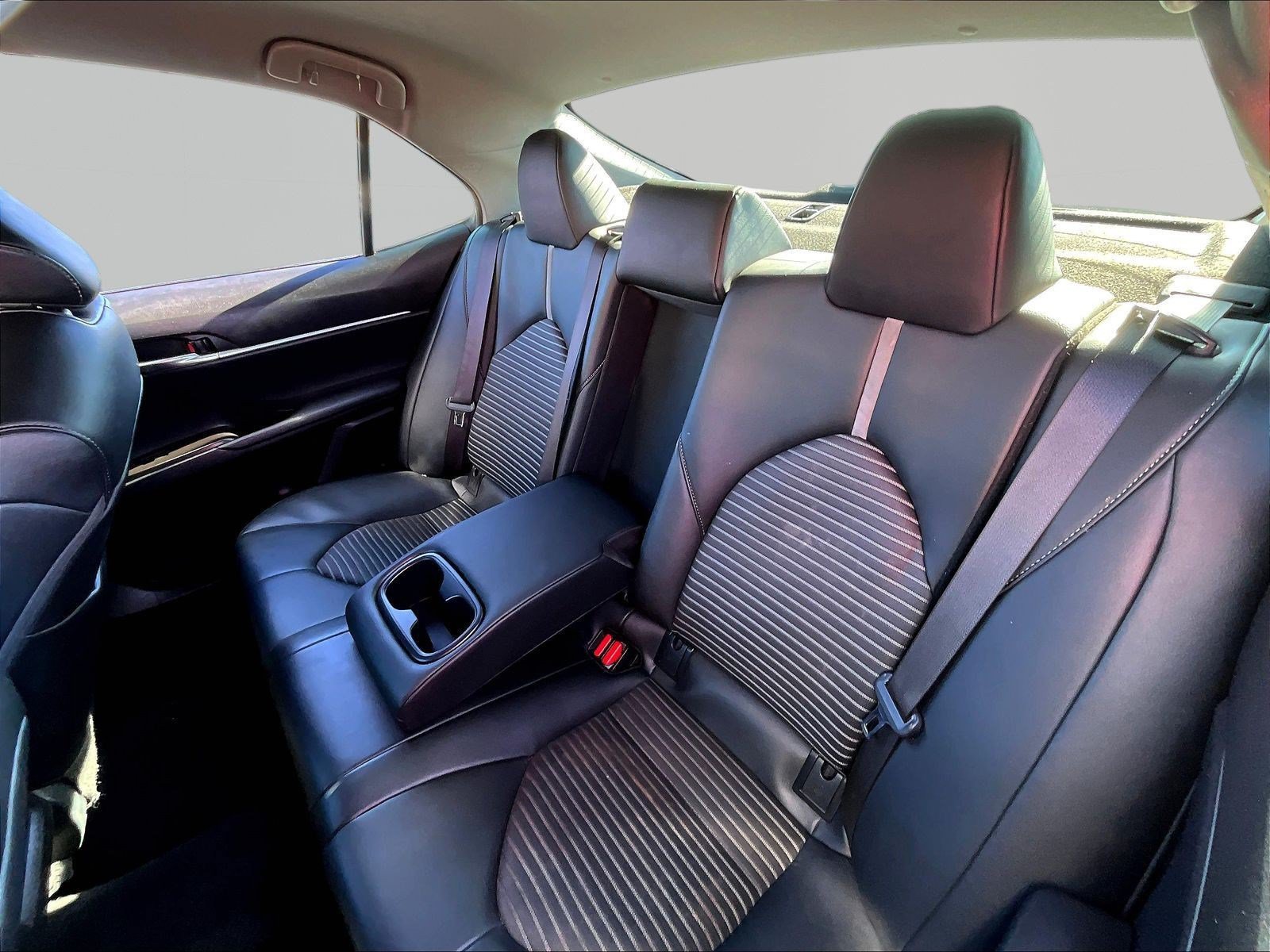 Used 2023 Toyota Camry SE FWD image 21