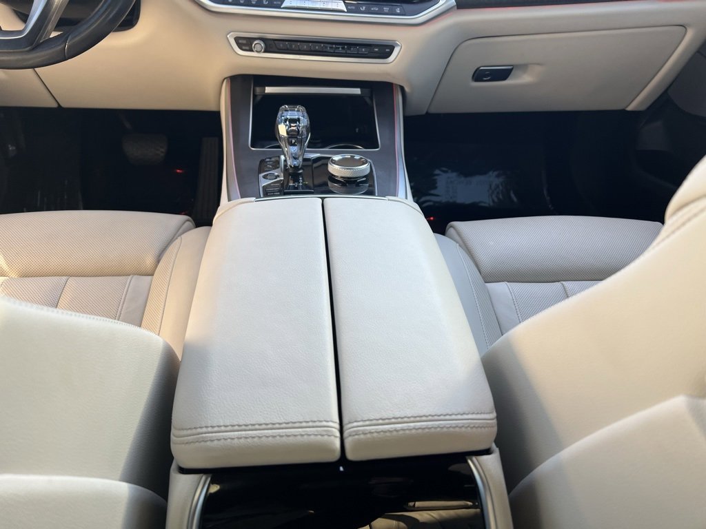 Used 2020 BMW X5 xDrive40i w/ Executive Package image 34