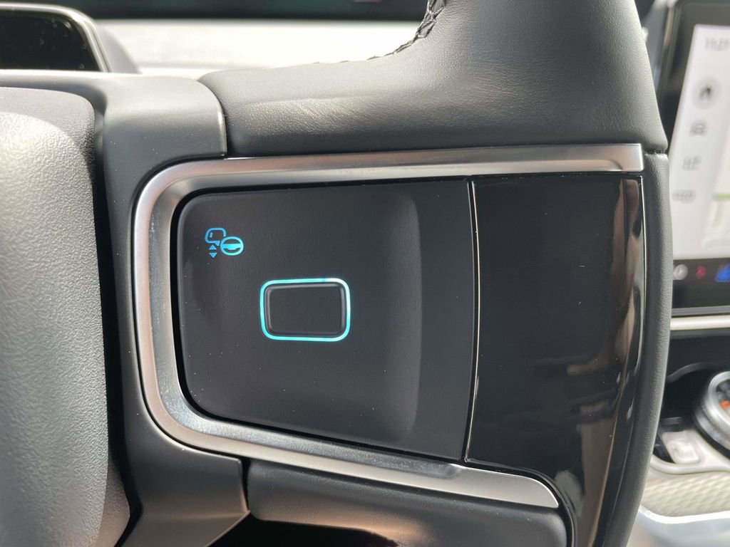 New 2025 Ford Expedition Platinum w/ Stealth Appearance Package image 23