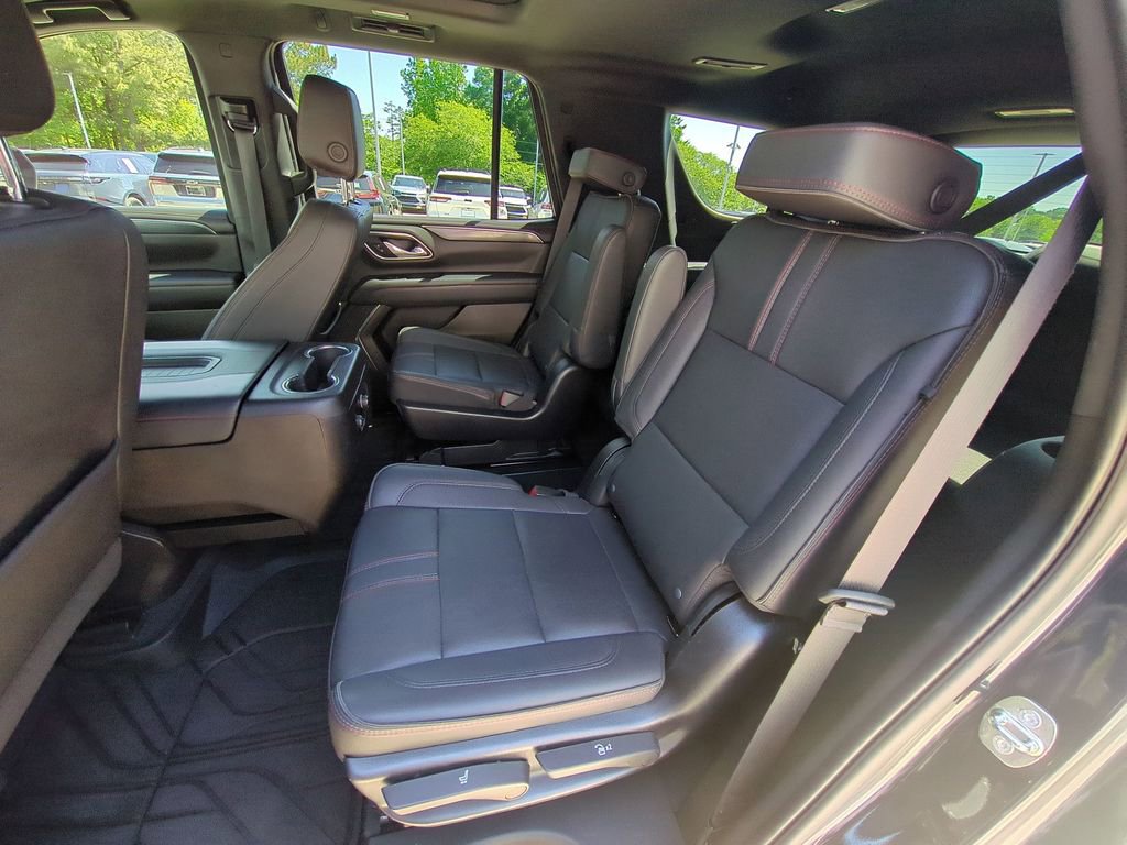 Used 2023 Chevrolet Tahoe RST w/ Luxury Package AWD/4WD image 31