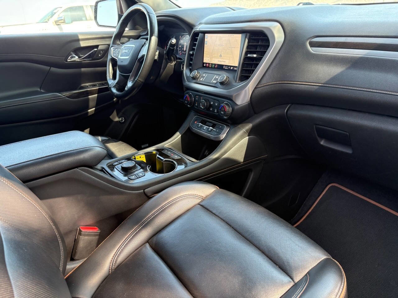 Used 2021 GMC Acadia AT4 w/ Technology Package AWD/4WD image 12