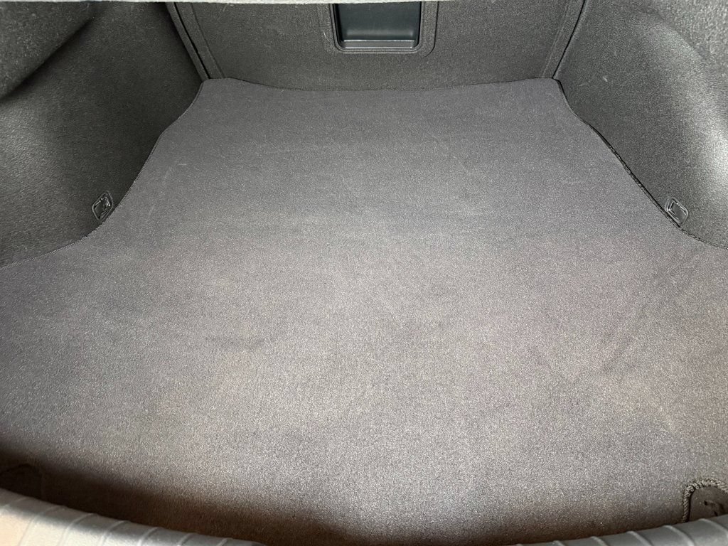 Used 2018 Kia Cadenza Premium w/ Luxury Package FWD image 25