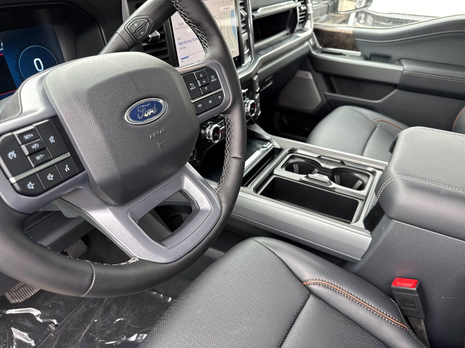 New 2026 Ford F250 Lariat w/ FX4 Off-Road Package image 9