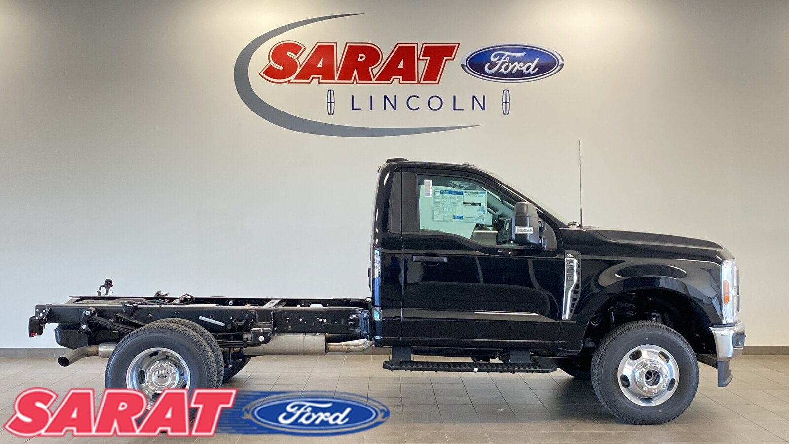 New 2026 Ford F350 XL w/ XL Chrome Package AWD/4WD image 1