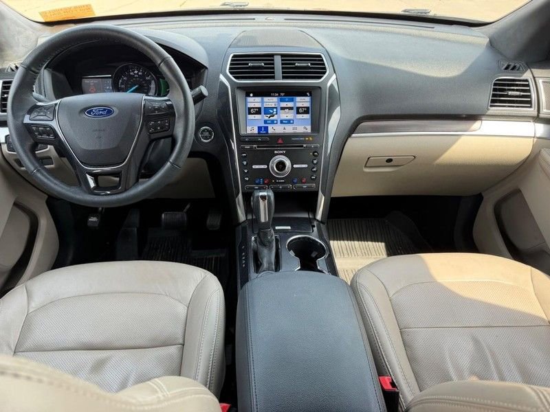Used 2018 Ford Explorer Limited image 11