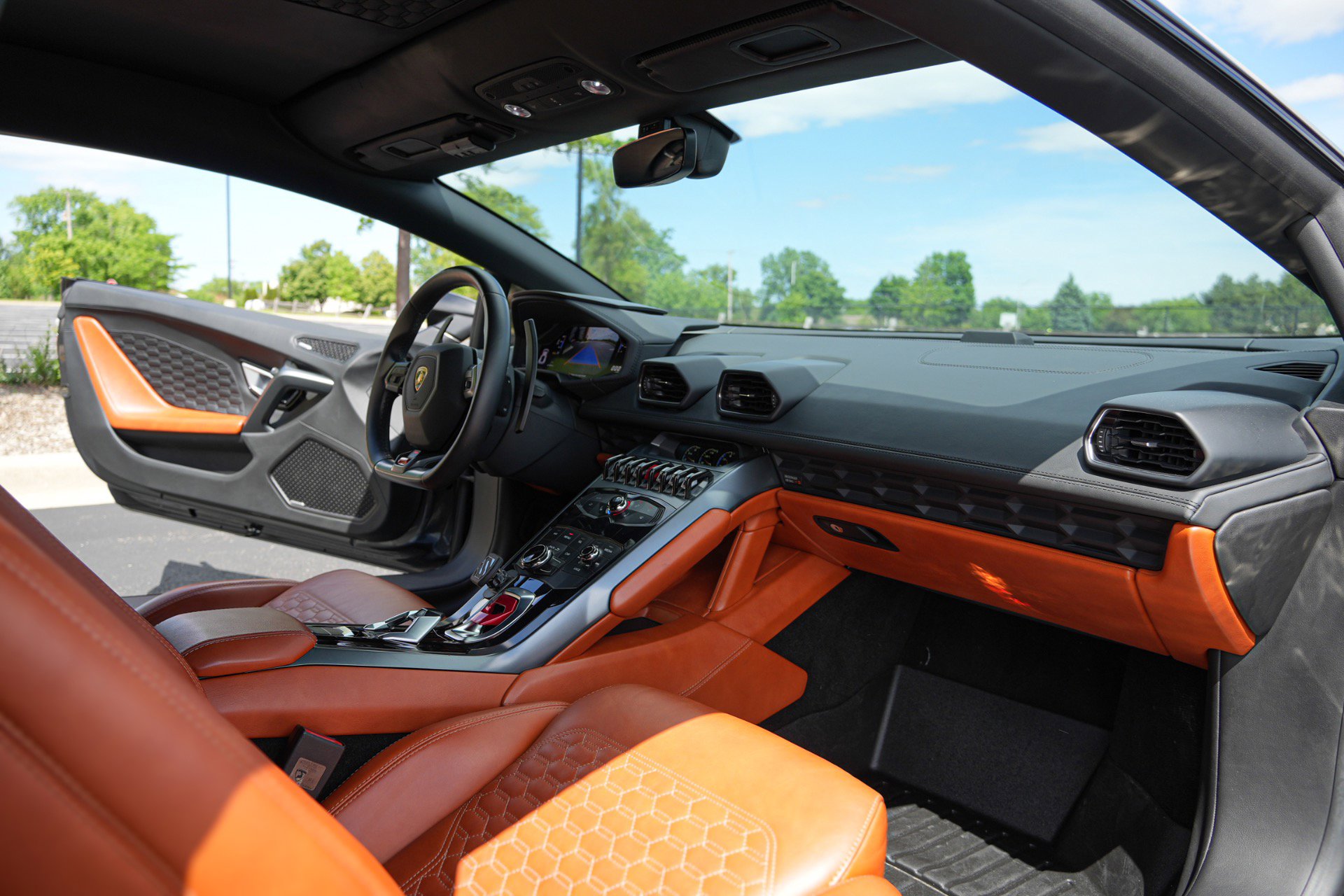 Used 2019 Lamborghini Huracan LP 580-2 RWD image 20