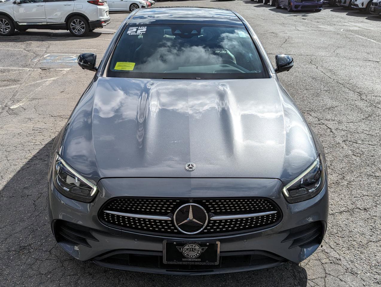 Used 2022 Mercedes-Benz E 350 4MATIC Sedan image 3