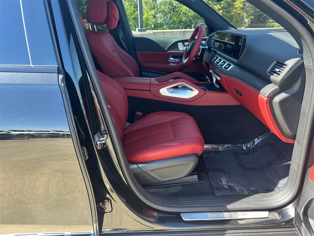 New 2026 Mercedes-Benz GLS 580 4MATIC image 15