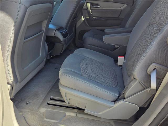 Used 2017 Chevrolet Traverse LT image 18