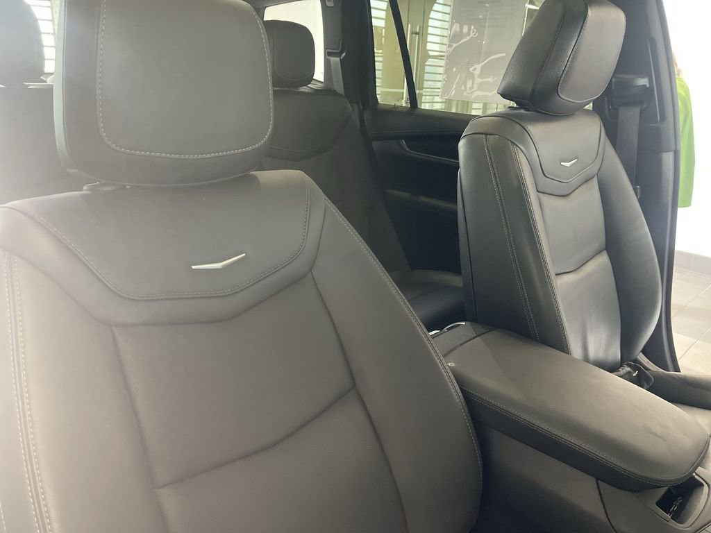 Certified 2024 Cadillac XT6 Premium Luxury w/ LPO, Floor Liner Package image 34