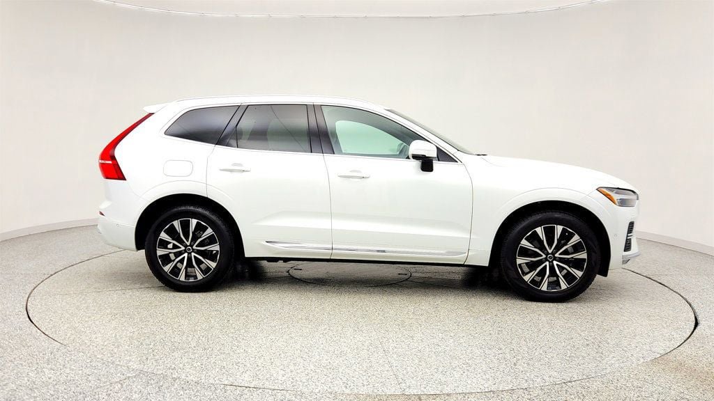 Used 2023 Volvo XC60 B5 Plus w/ Climate Package AWD/4WD image 4