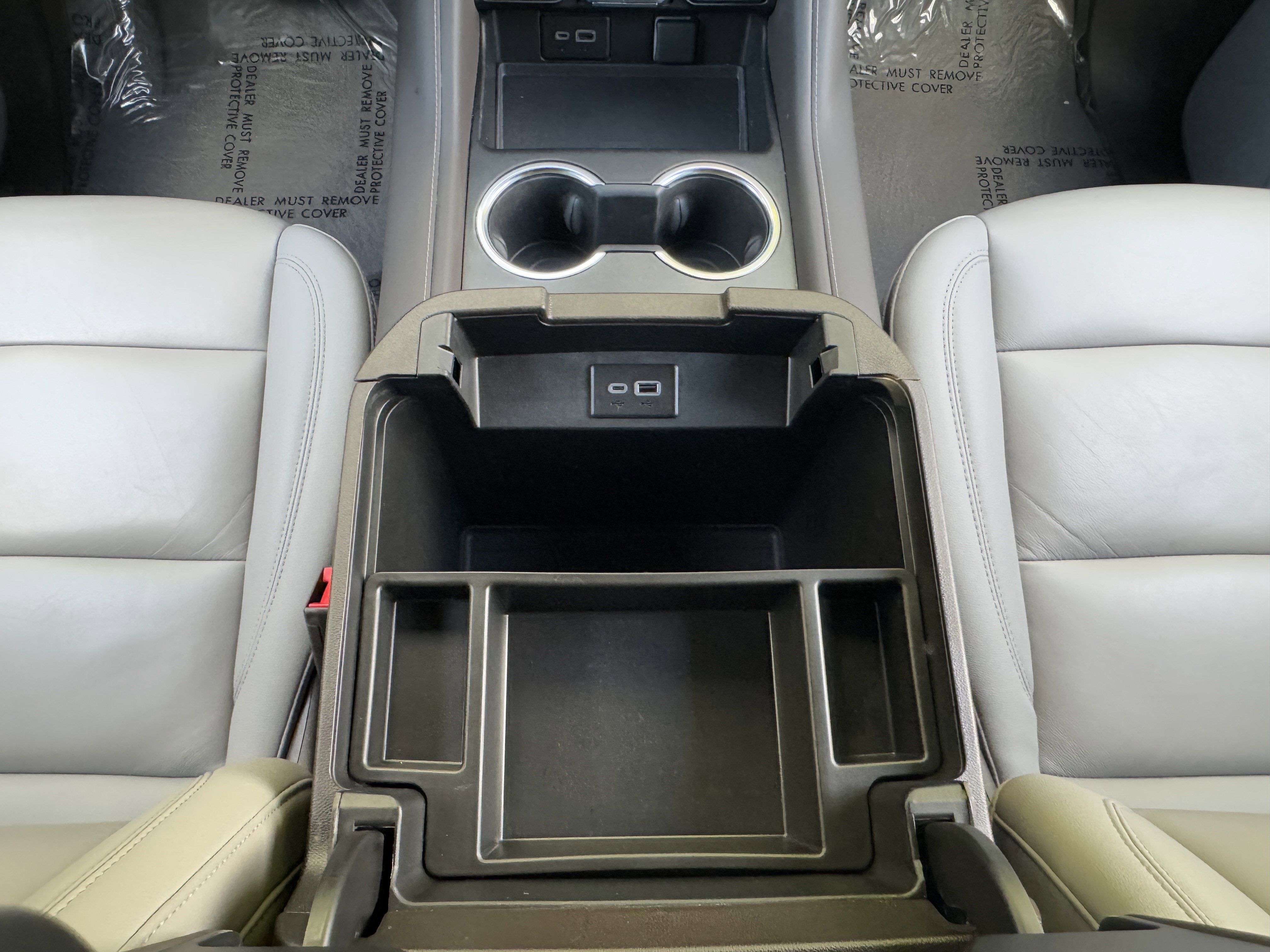 Used 2023 Chevrolet Tahoe Z71 w/ Luxury Package image 26