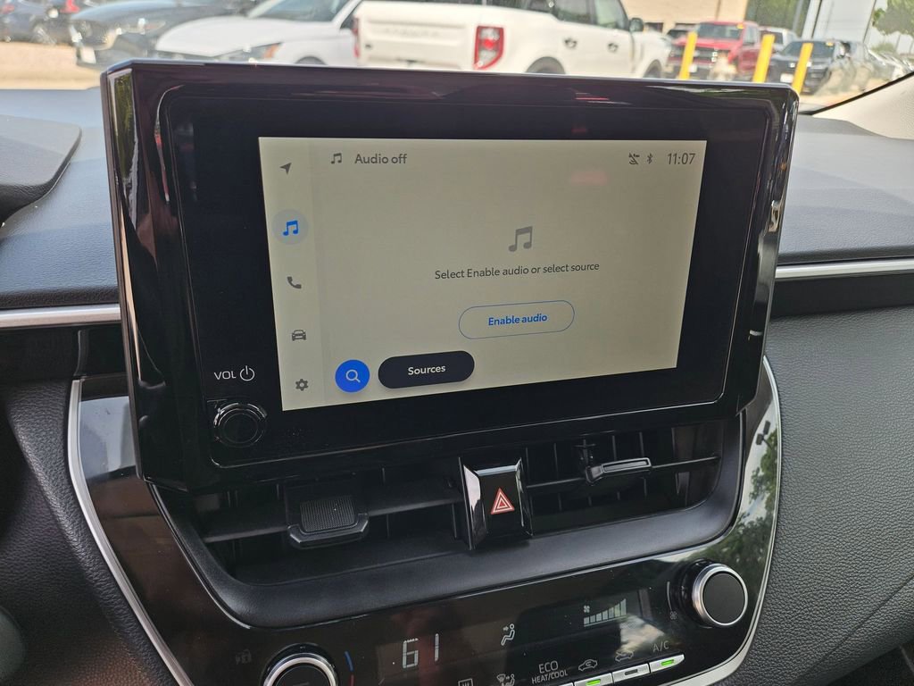 Used 2025 Toyota Corolla LE image 21