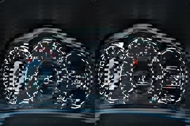 Used 2015 Nissan Versa Note SR w/ SR Tech Package image 15