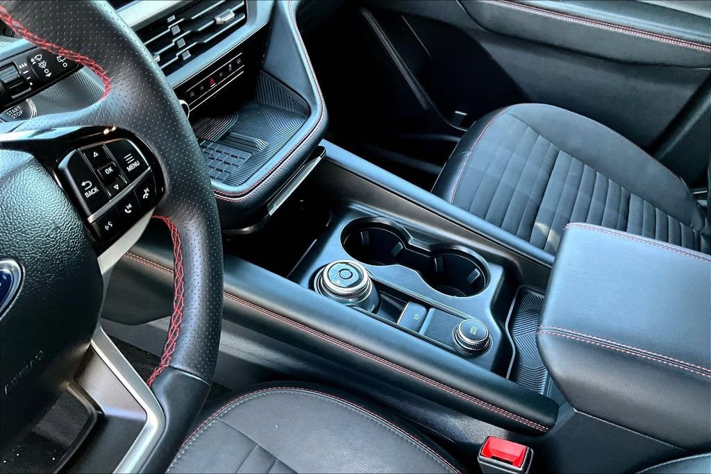 Used 2025 Ford Explorer ST-Line w/ Premium Package RWD image 20