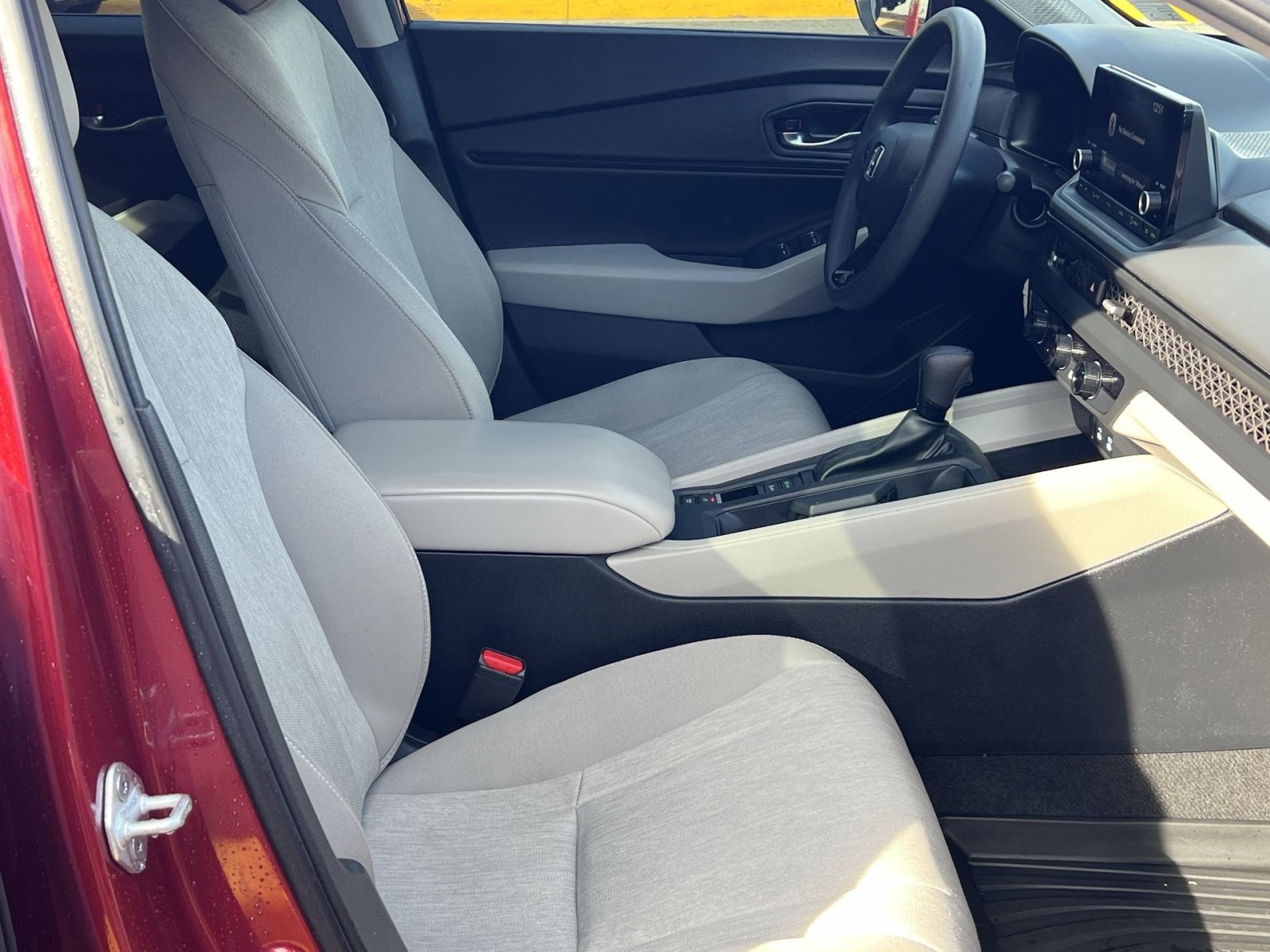 Used 2023 Honda Accord EX image 27