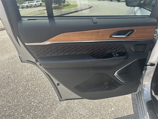 Used 2024 Jeep Grand Cherokee L Summit image 22