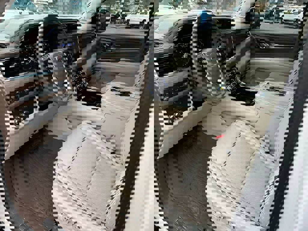 Used 2021 GMC Yukon Denali image 12