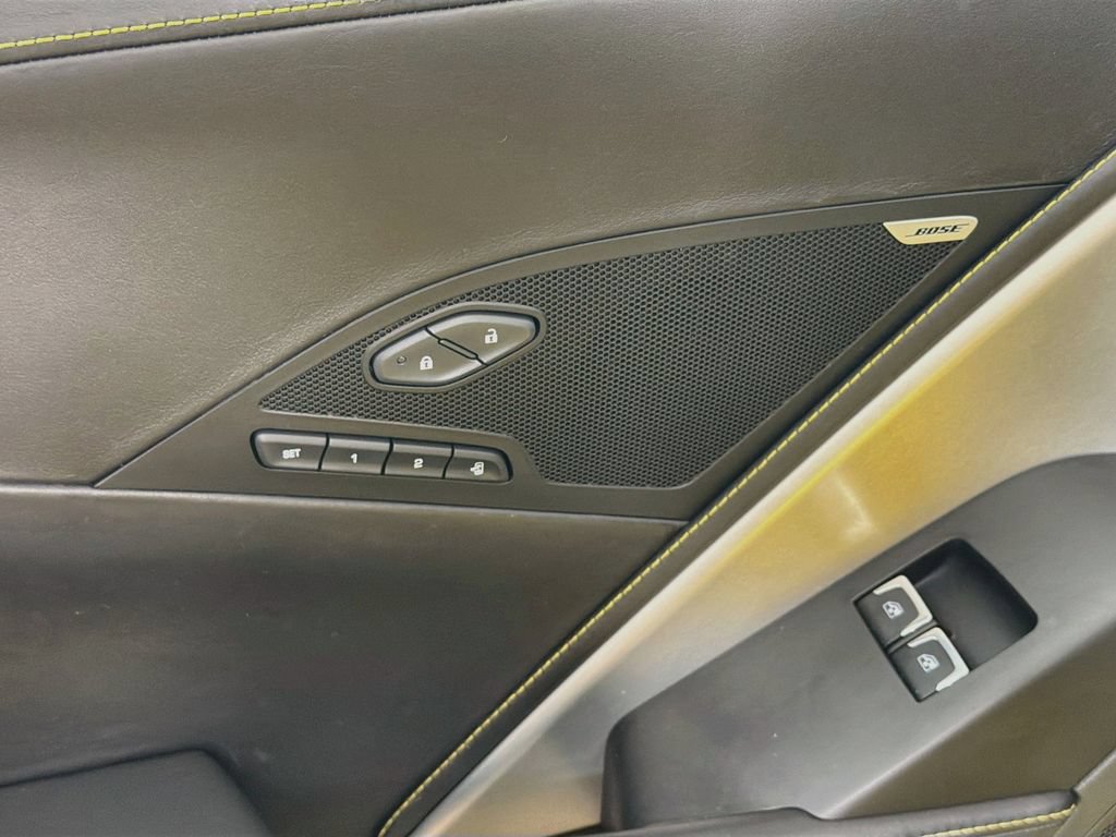 Used 2019 Chevrolet Corvette Stingray Coupe RWD image 19