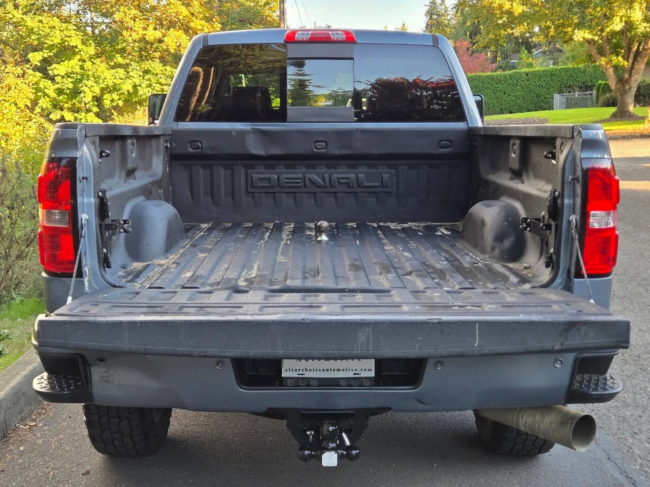 Used 2016 GMC Sierra 2500 Denali w/ Duramax Plus Package image 9