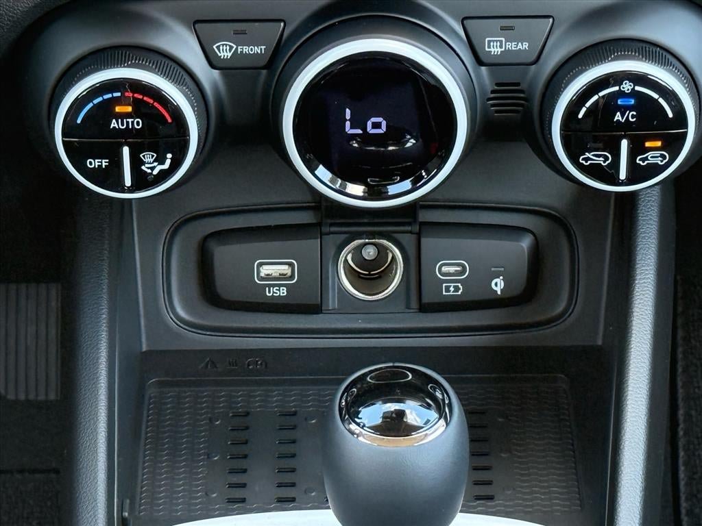 New 2026 Hyundai Venue SEL FWD image 22