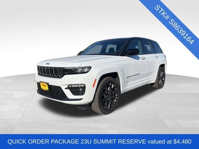 New 2025 Jeep Grand Cherokee Summit image 3