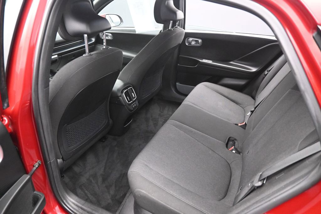 Used 2024 Hyundai Ioniq 6 SE AWD/4WD image 16