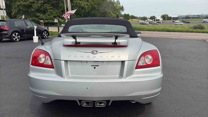 Used 2007 Chrysler Crossfire Limited RWD image 7