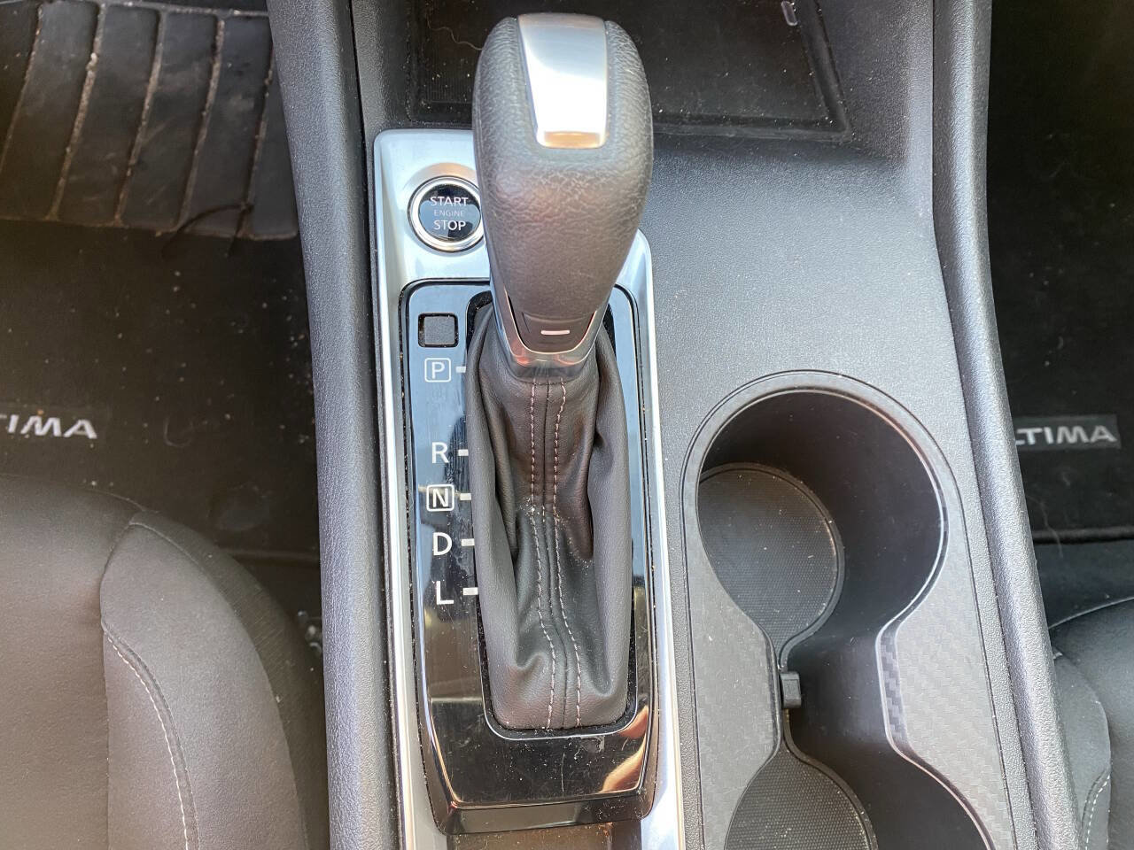 Used 2022 Nissan Altima 2.5 S image 34