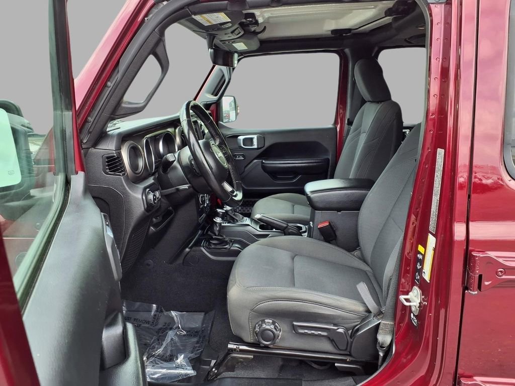Used 2021 Jeep Gladiator Willys image 22